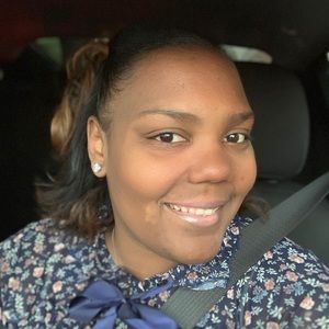 Meet your Posher, Latasha